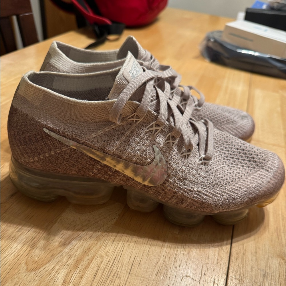 Women’s Nike Flyknit Vapormax
